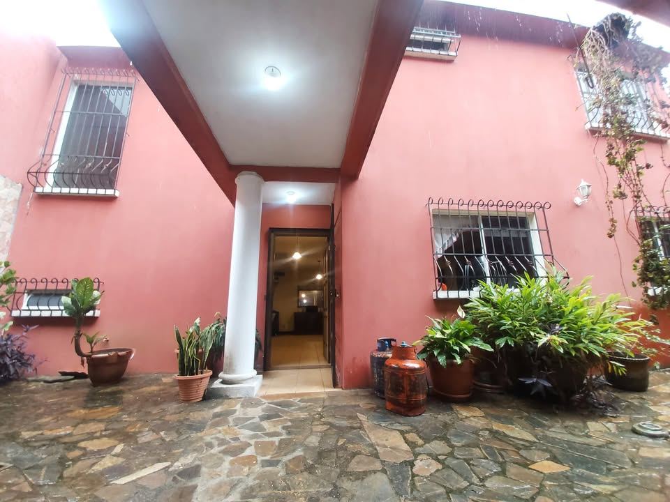 Casa en Venta Residencial Loma Real San Cristóbal Zona 8 Mixco